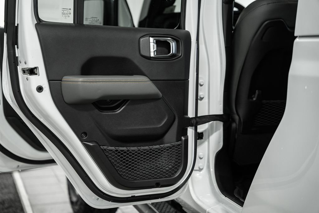 New 2026 Jeep Gladiator Mojave image 34