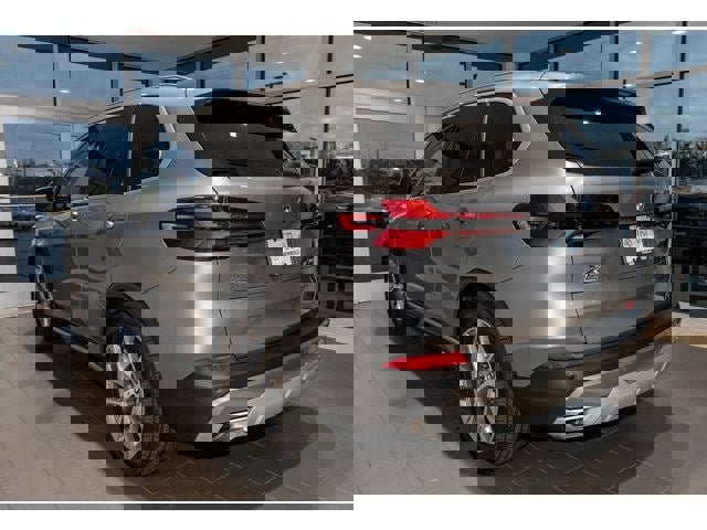 New 2026 BMW X5 xDrive50e w/ Climate Comfort Package image 45