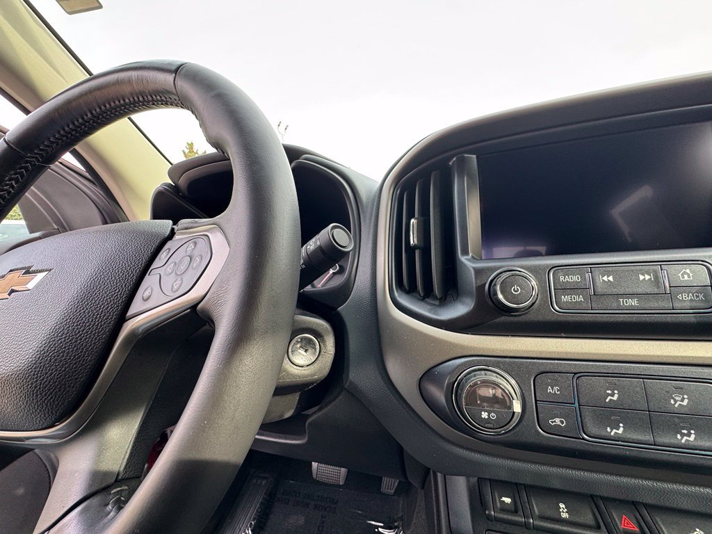 Used 2018 Chevrolet Colorado Z71 AWD/4WD image 26