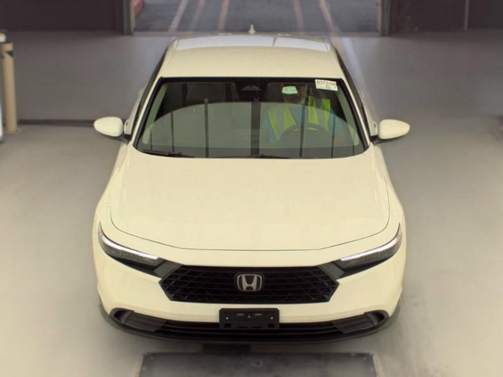 Used 2025 Honda Accord LX image 3