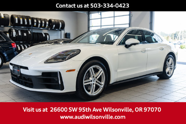 Used 2025 Porsche Panamera 4 w/ Premium Package AWD/4WD image 3