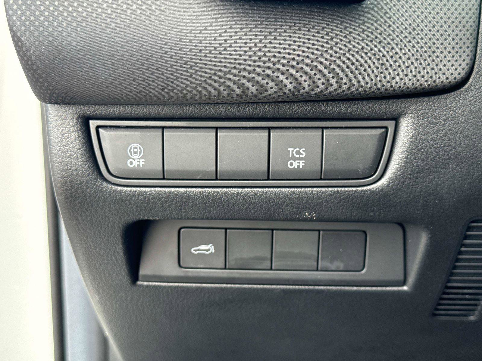 Certified 2025 MAZDA CX-50 AWD 2.5 S w/ Preferred Package image 32