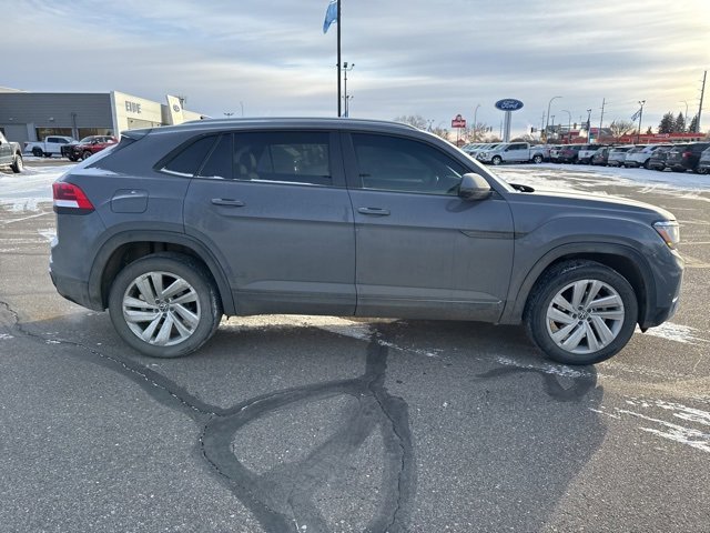 Used 2021 Volkswagen Atlas Cross Sport SE image 9