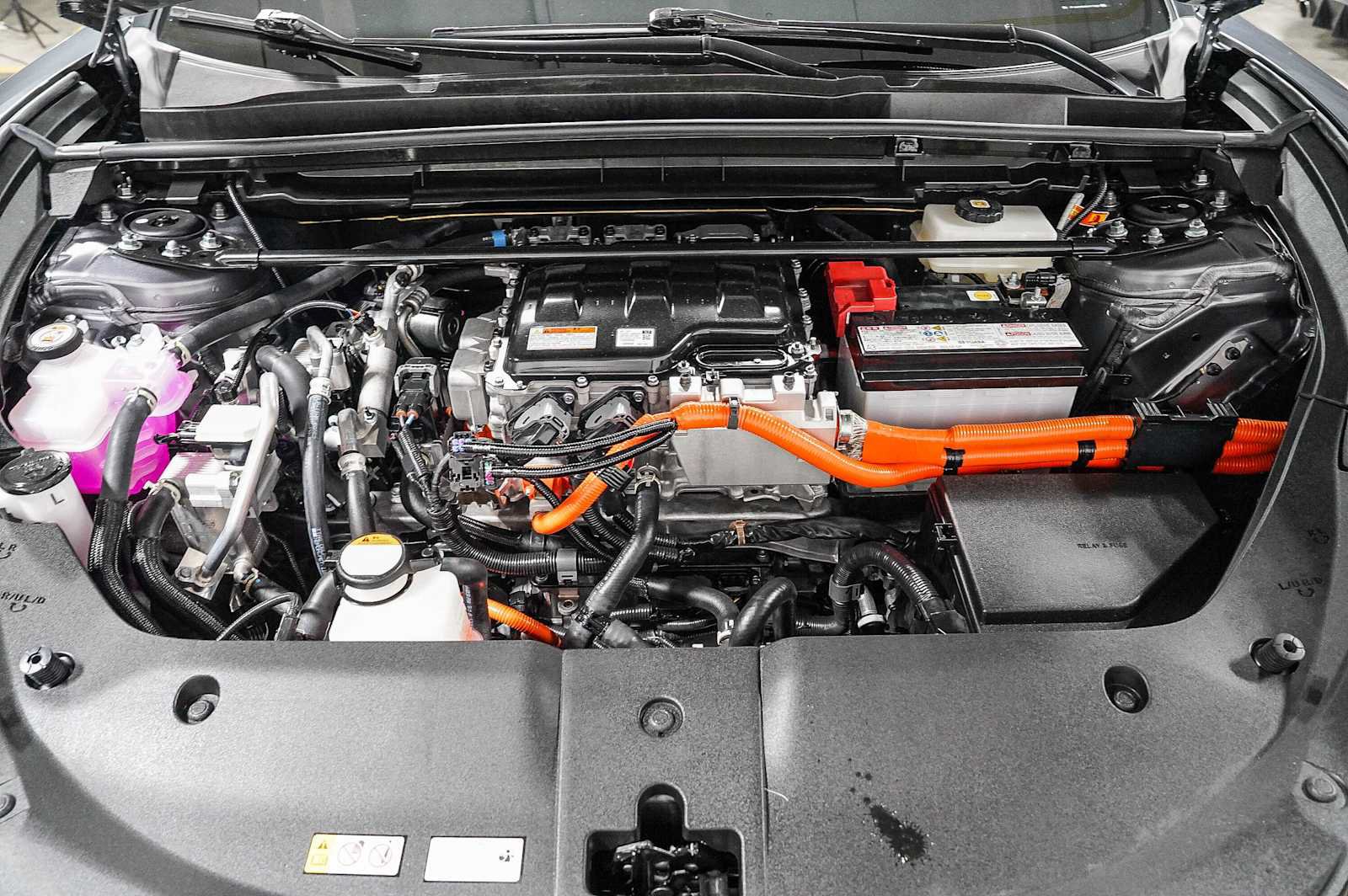 Used 2023 Lexus RZ 450e Premium w/ Cold Area Package AWD/4WD image 27