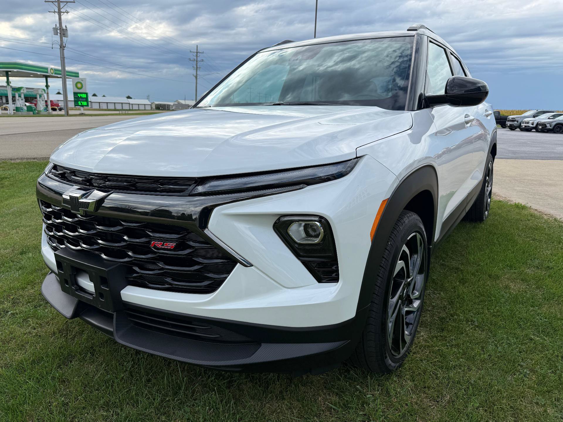 Certified 2024 Chevrolet TrailBlazer RS w/ Convenience Package AWD/4WD image 3