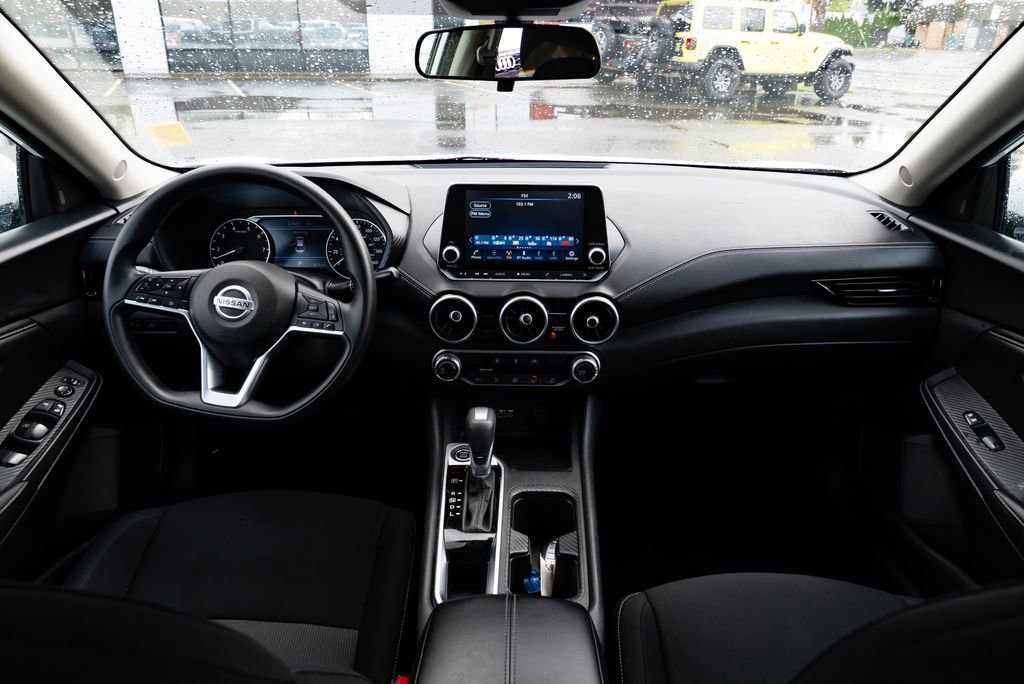 Used 2023 Nissan Sentra SV FWD image 8