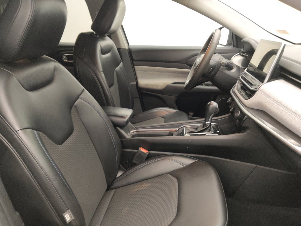 Used 2022 Jeep Compass Latitude FWD image 21