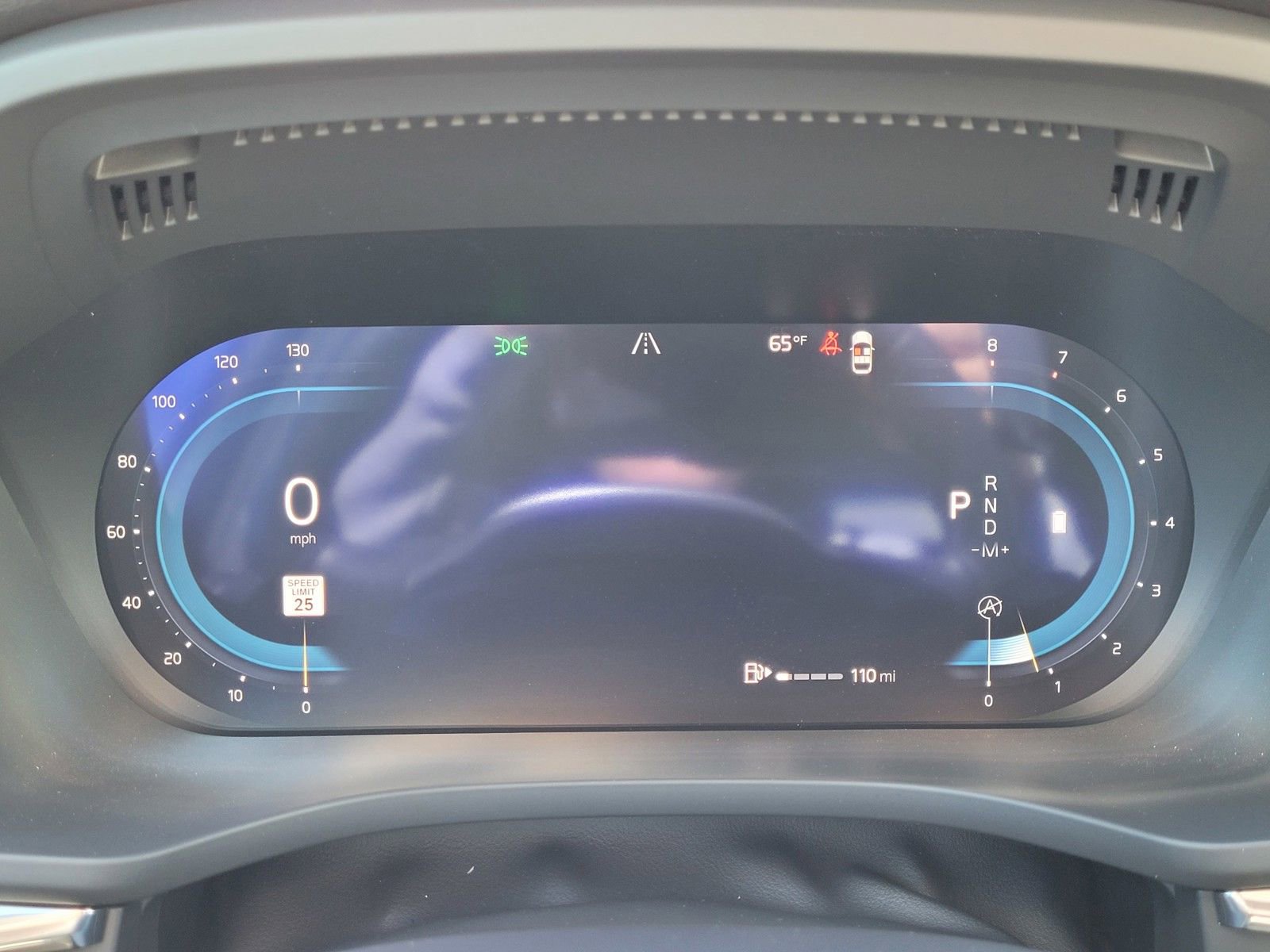 Certified 2025 Volvo XC60 B5 Core w/ Protection Package Premier image 18