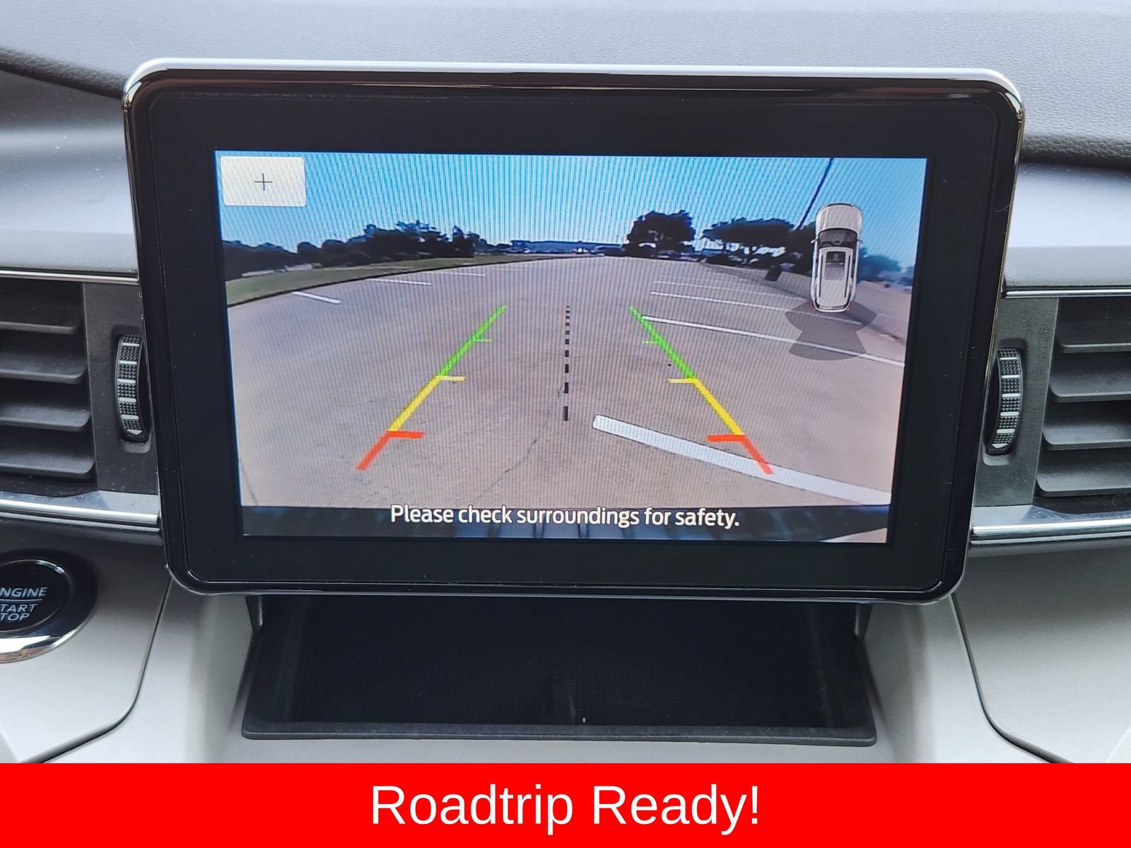 Used 2024 Ford Explorer XLT w/ Equipment Group 202A AWD/4WD image 27