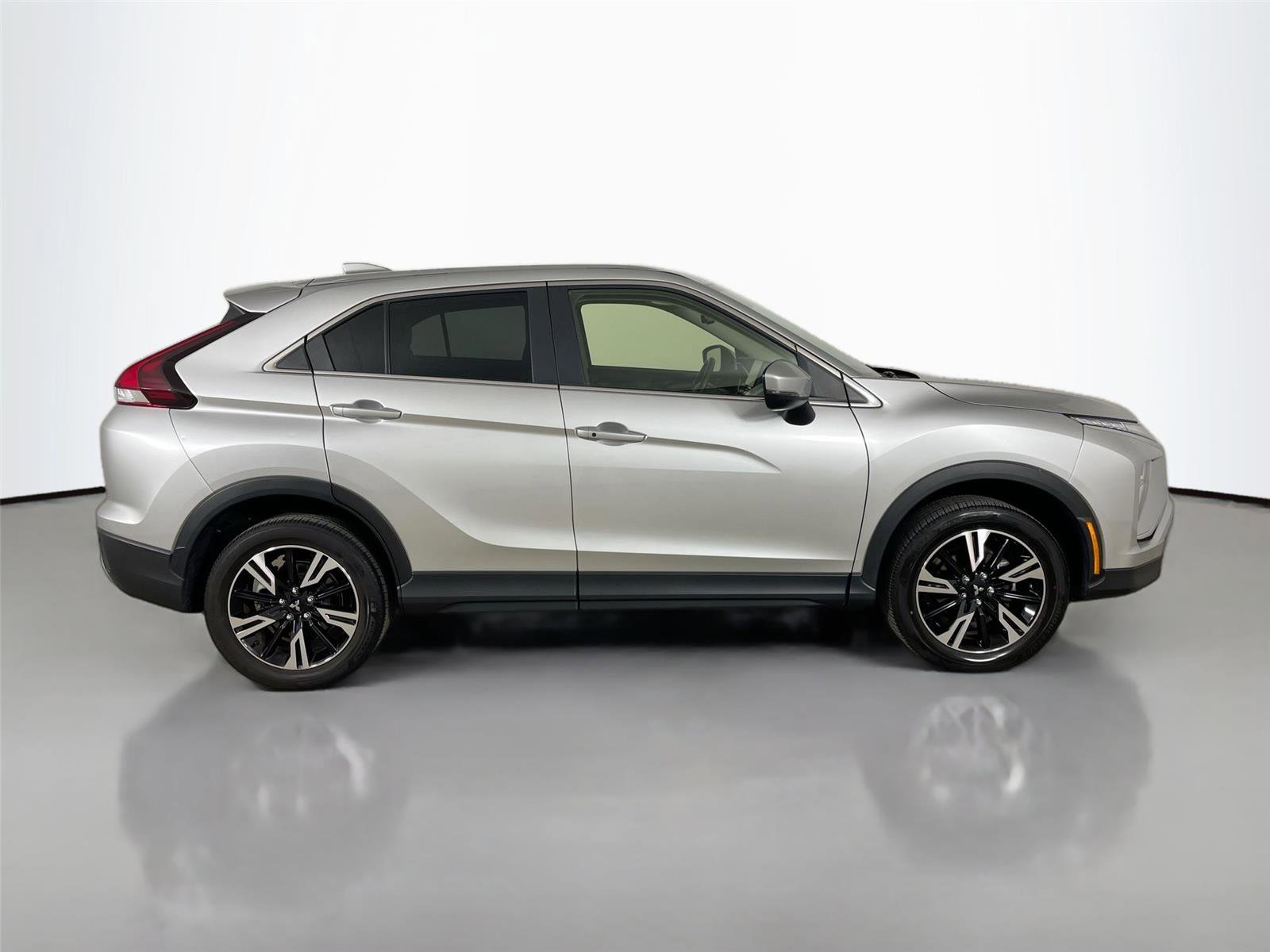 Used 2024 Mitsubishi Eclipse Cross SE AWD/4WD image 17
