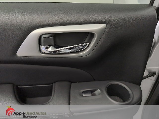 Used 2019 Nissan Pathfinder SL image 31