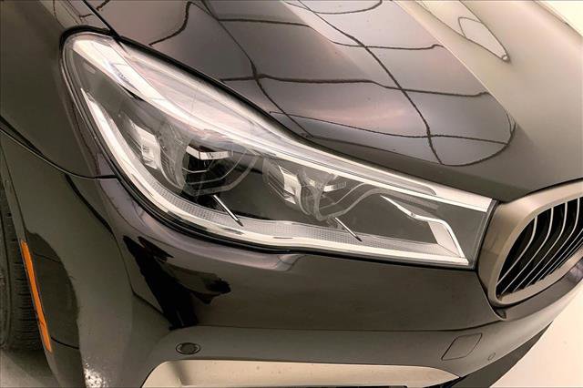 Used 2019 BMW M760i xDrive w/ Luxury Rear Seating Package image 27