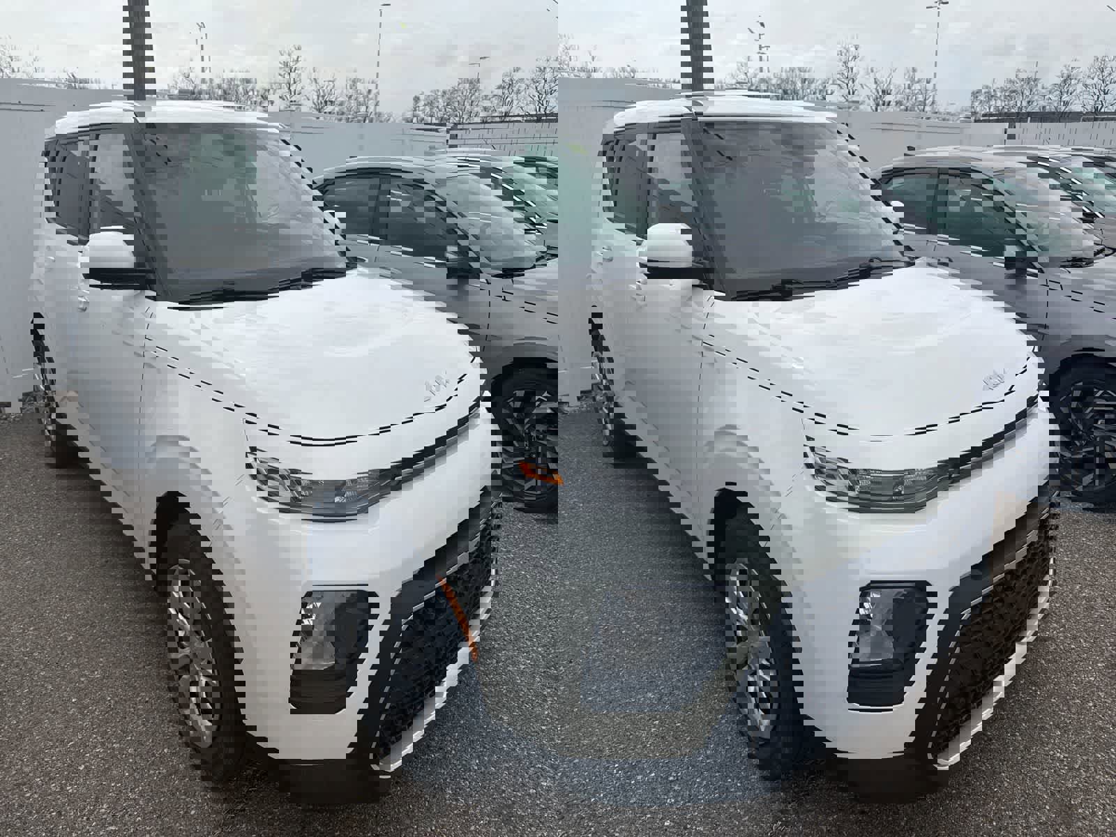 Used 2022 Kia Soul LX image 25