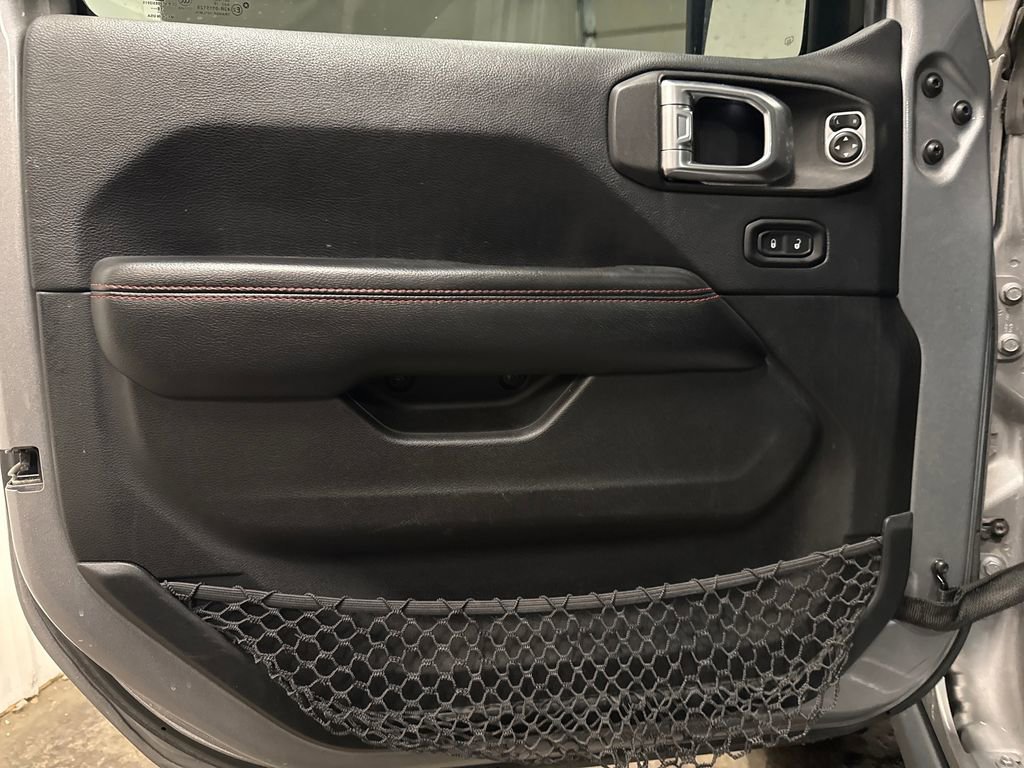 Used 2018 Jeep Wrangler Unlimited Rubicon image 14