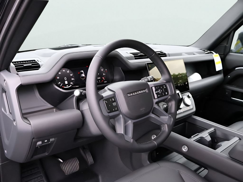 New 2026 Land Rover Defender 110 X-Dynamic SE AWD/4WD image 14