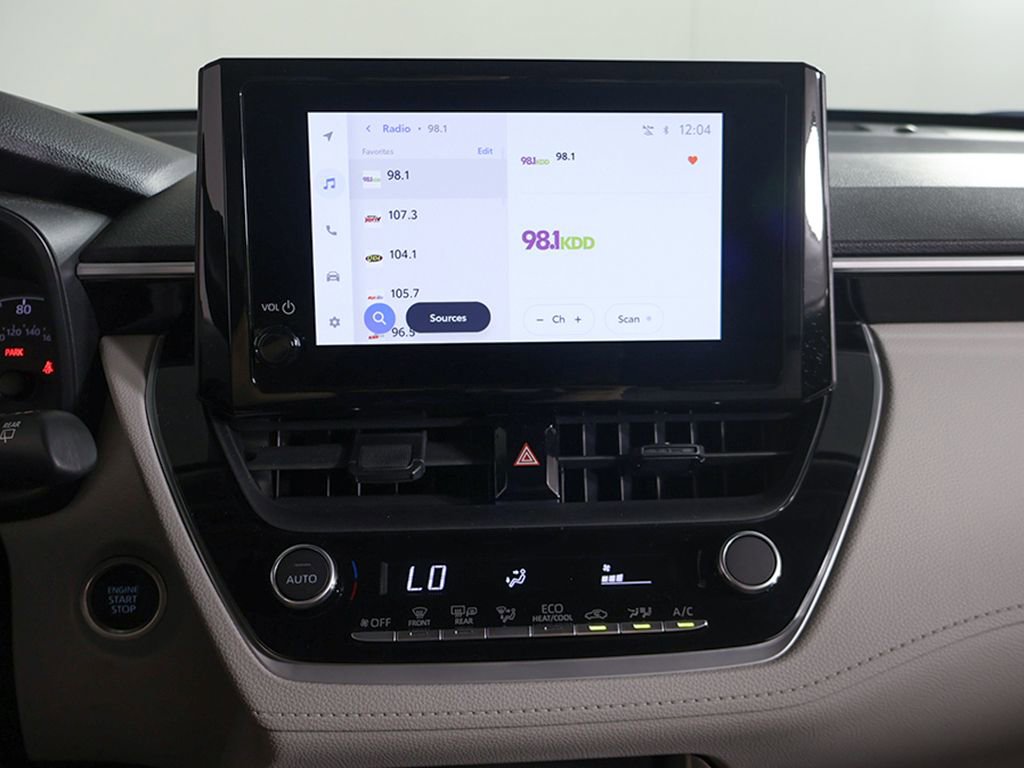 Used 2023 Toyota Corolla Cross LE image 44