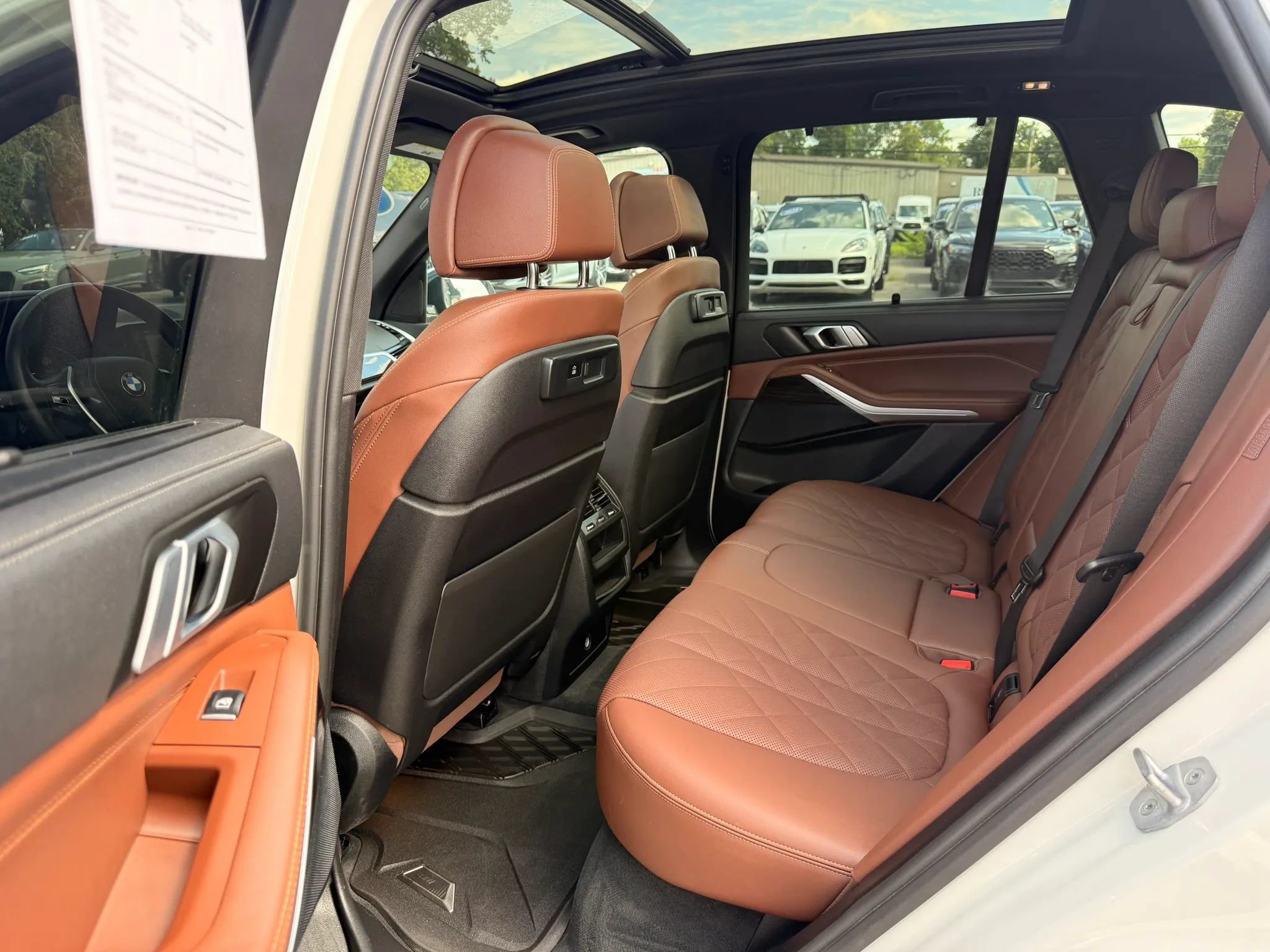 Used 2023 BMW X5 xDrive40i w/ Luxury Seating Package AWD/4WD image 21