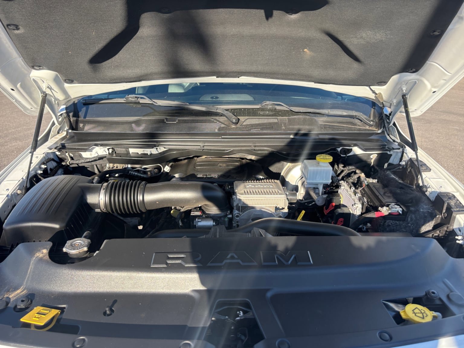 Used 2020 RAM 1500 Laramie w/ Sport Appearance Package image 20