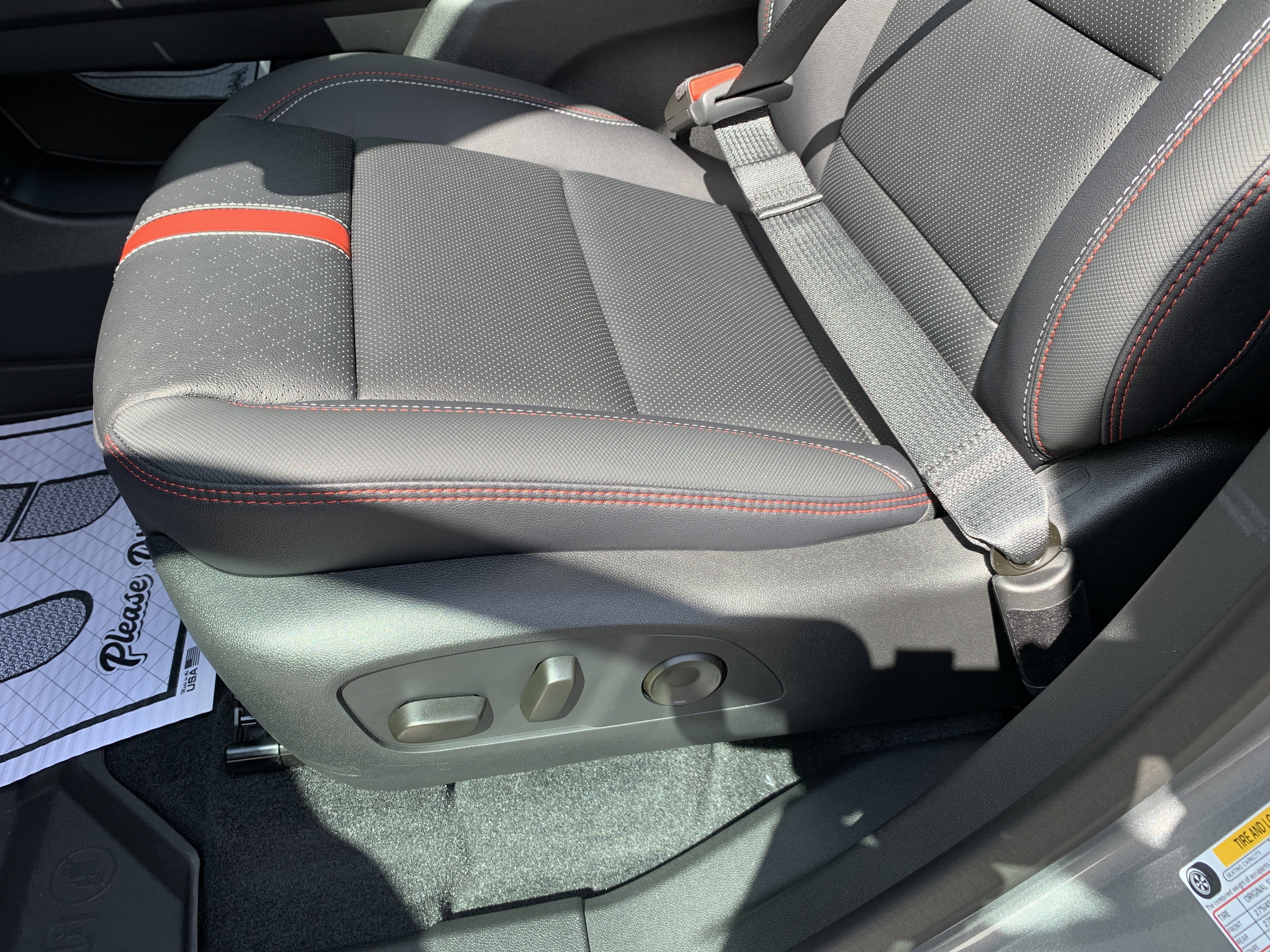 New 2026 Chevrolet Traverse RS w/ LPO, Floor Liner Package image 13