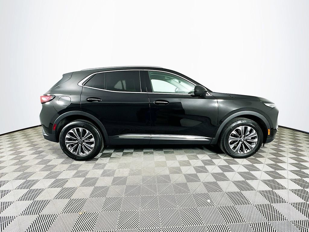Used 2025 Buick Envision Preferred image 11