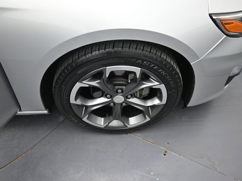 Used 2019 Chevrolet Malibu RS image 32