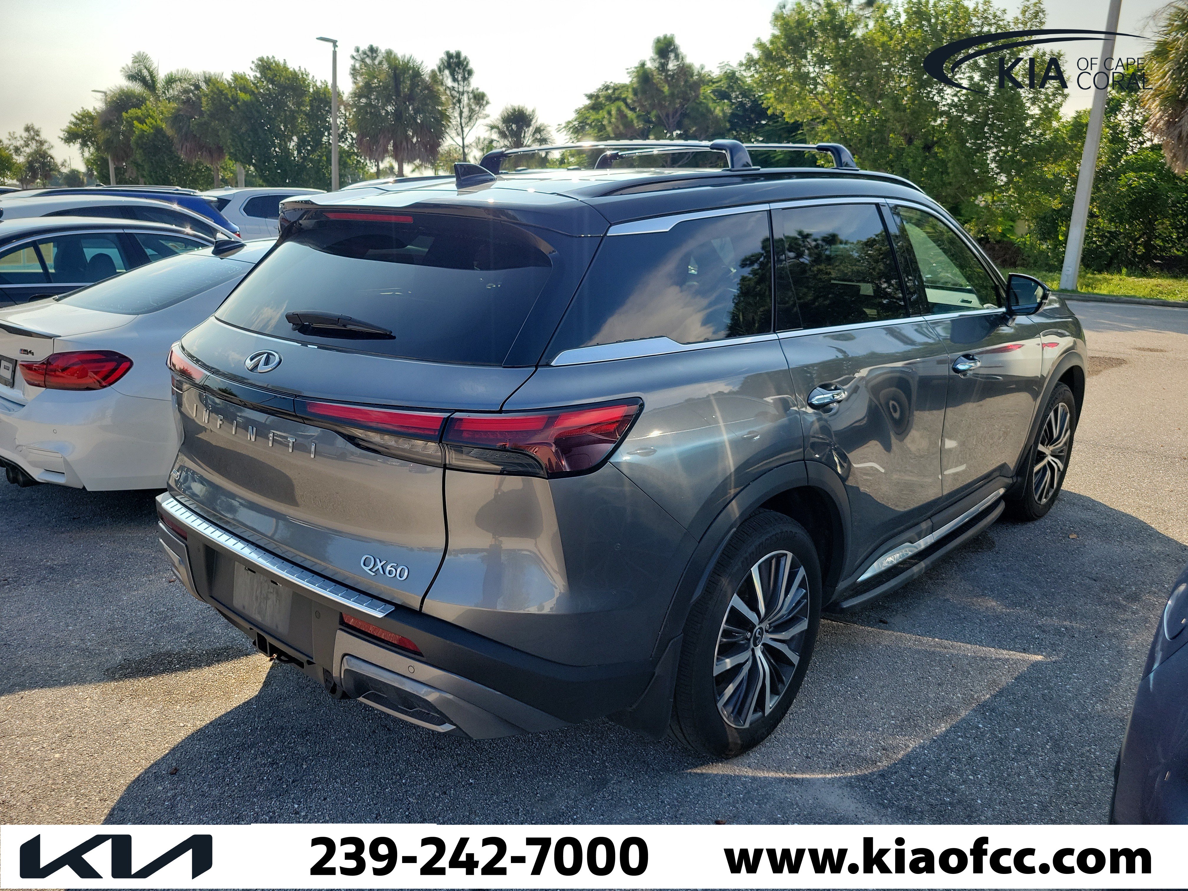 Used 2023 INFINITI QX60 Autograph w/ Cargo Package AWD/4WD image 4