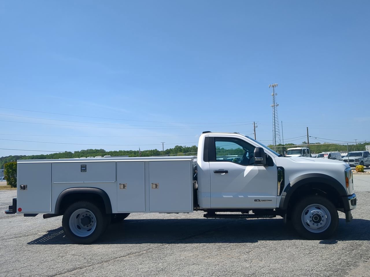 New 2025 Ford F450 XL w/ XL Chrome Package AWD/4WD image 2