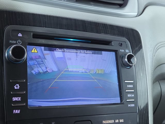 Used 2017 Chevrolet Traverse LT w/ Style and Technology Package FWD image 18
