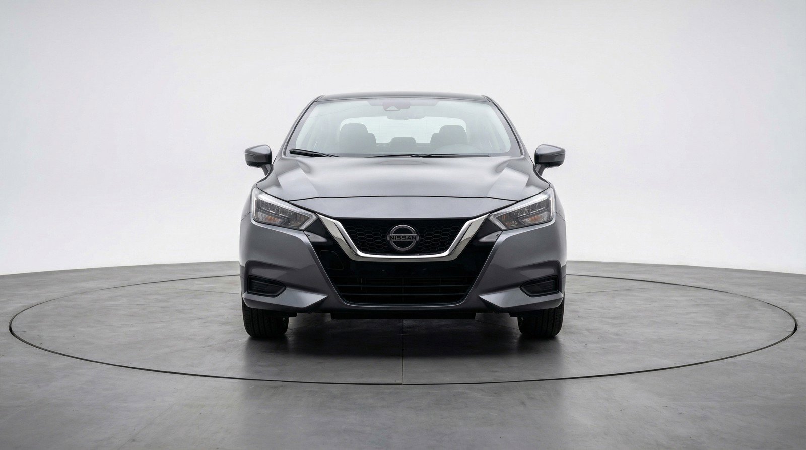 Used 2025 Nissan Versa SV image 2