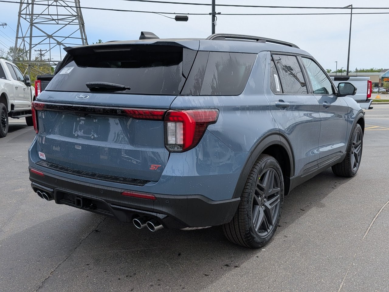 New 2026 Ford Explorer ST w/ Sun And Sound Package AWD/4WD image 4