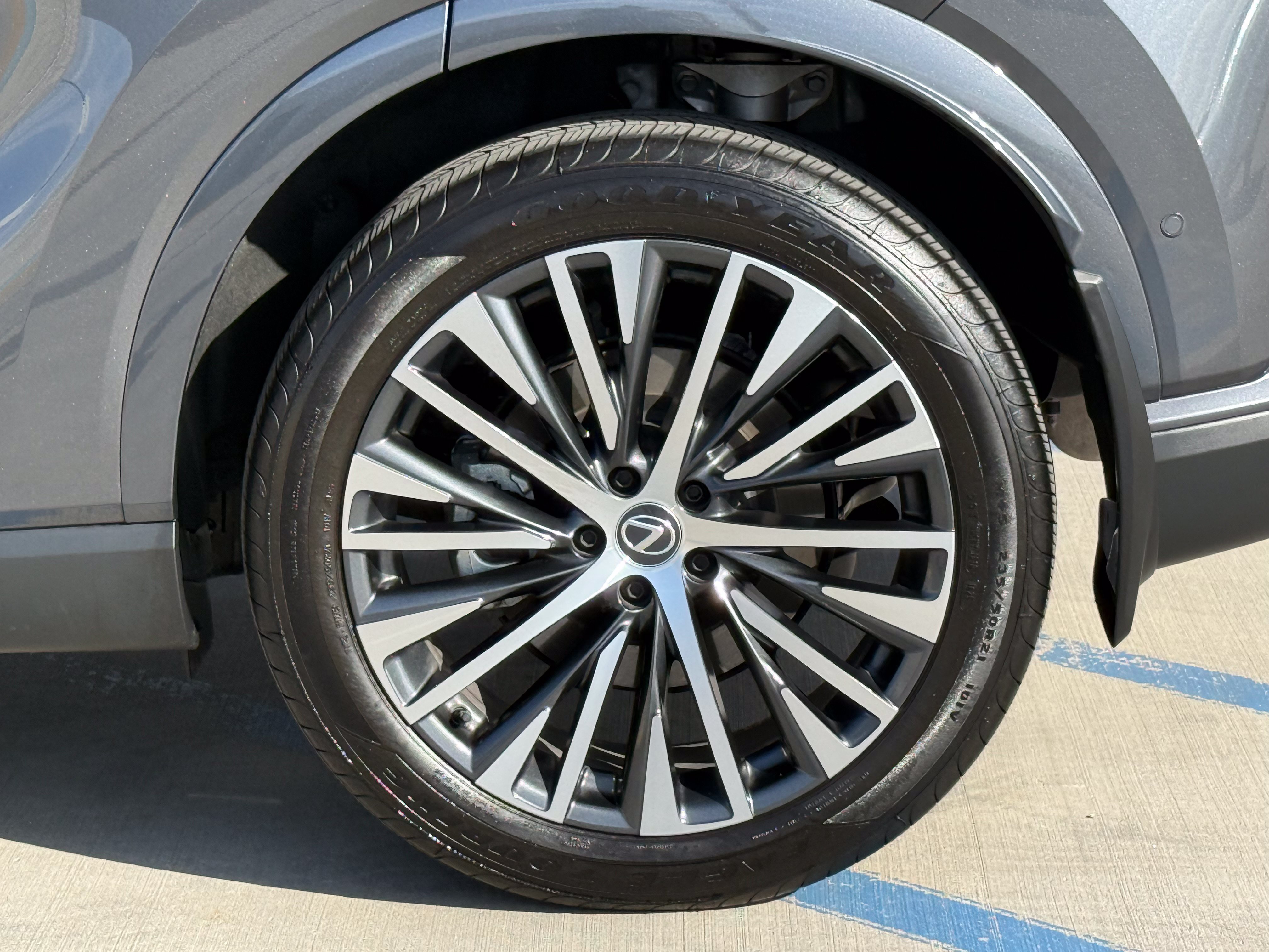 Certified 2025 Lexus RX 350 w/ Convenience Package AWD/4WD image 15
