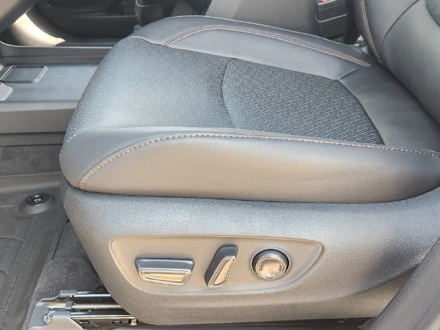 New 2026 Toyota Sienna Limited FWD image 18