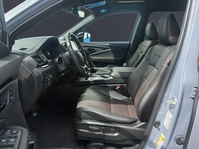 Used 2025 Honda Passport Black Edition image 9