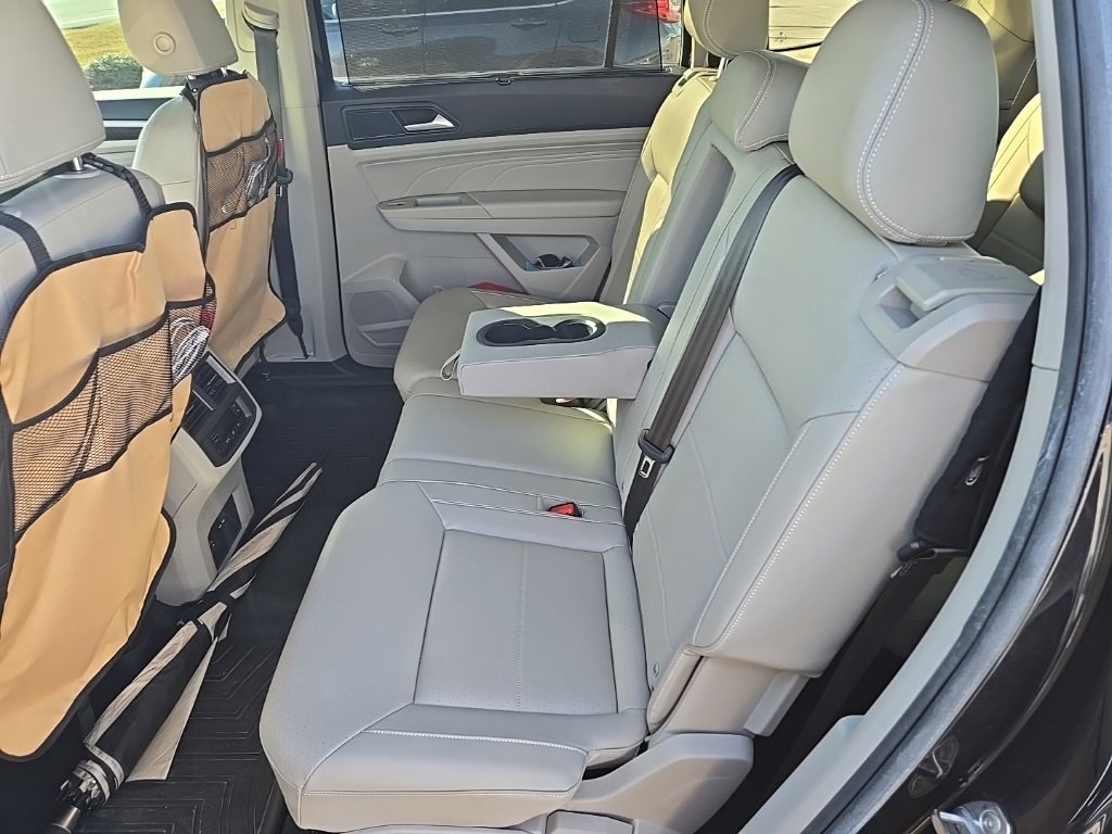 Used 2023 Volkswagen Atlas SE image 4
