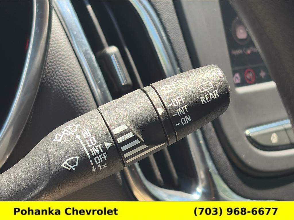 Used 2021 Chevrolet Equinox LT w/ LPO, Roadside Safety Package FWD image 11