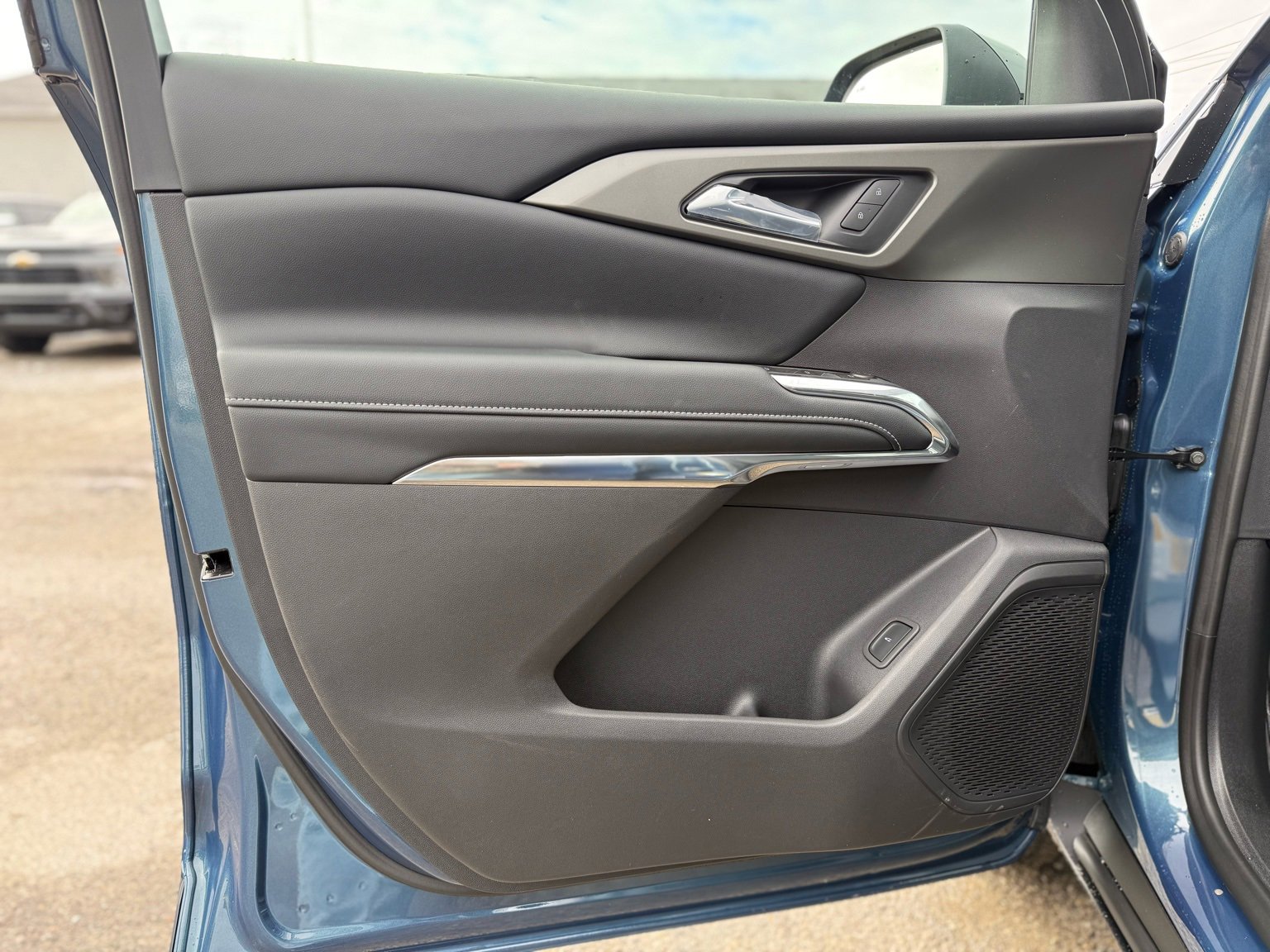 New 2026 Chevrolet Traverse LT image 14