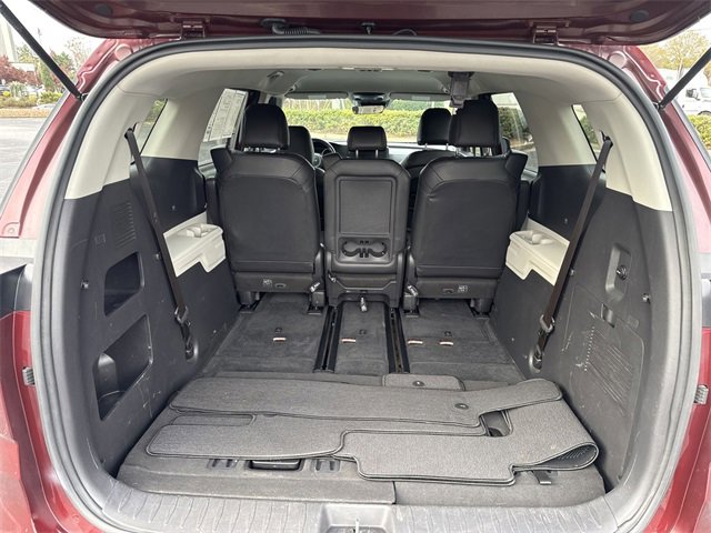 Used 2024 Kia Carnival LX image 13