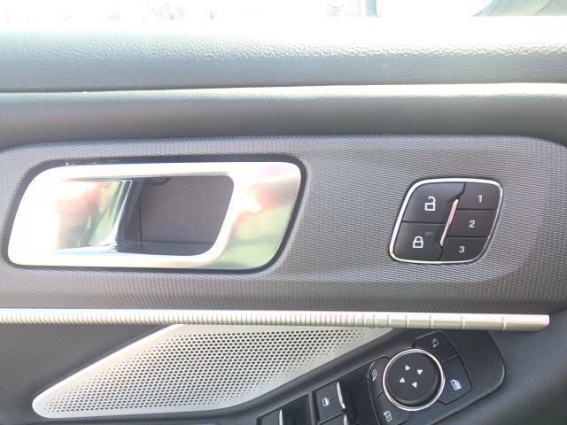 Certified 2025 Ford Explorer ST image 23