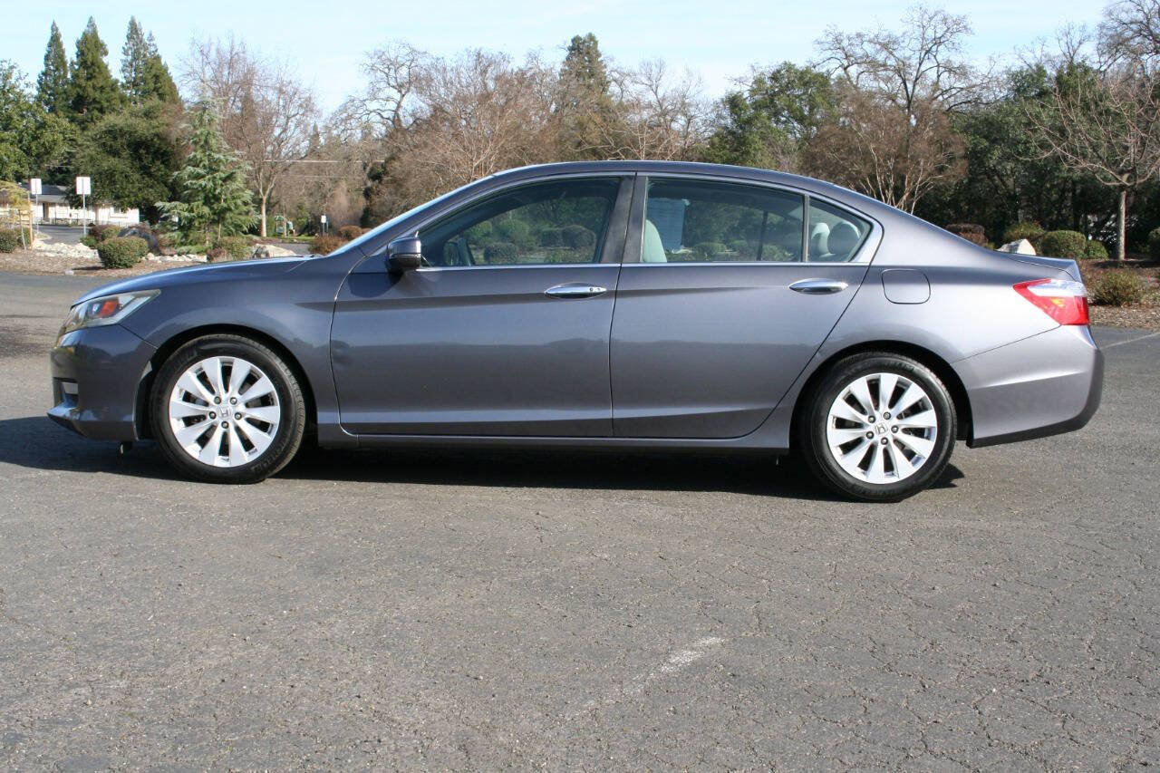 Used 2013 Honda Accord EX image 9