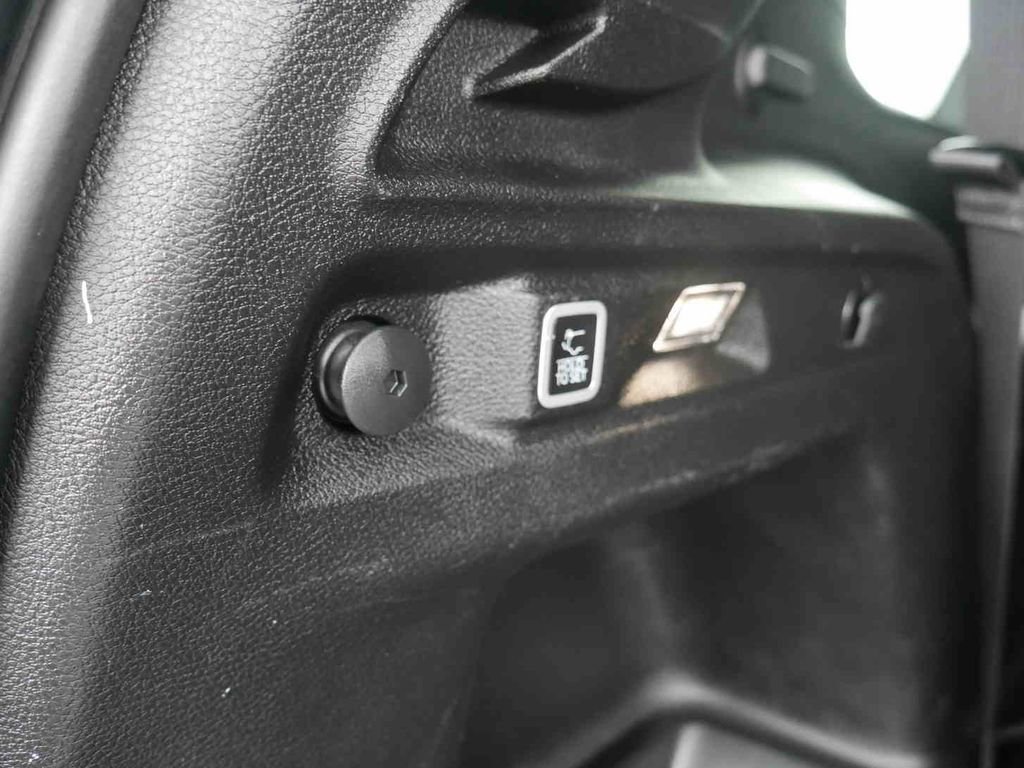 Certified 2024 Jeep Grand Cherokee L Laredo image 10