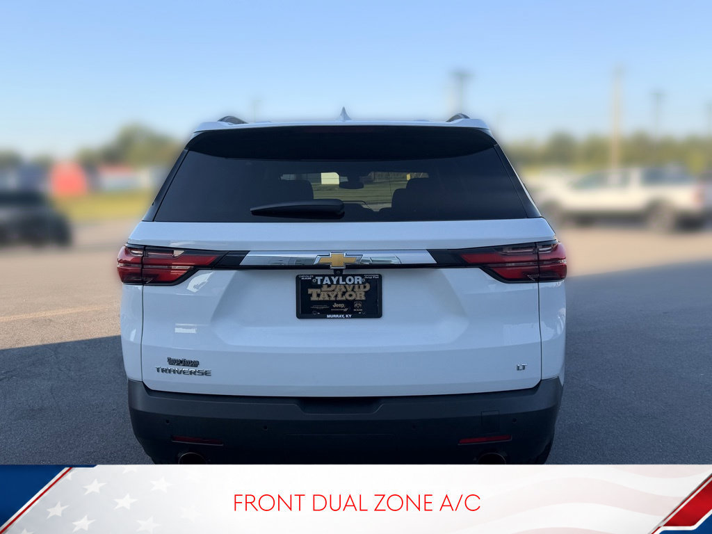 Used 2023 Chevrolet Traverse LT FWD image 3