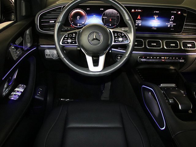 Used 2022 Mercedes-Benz GLE 350 4MATIC image 3