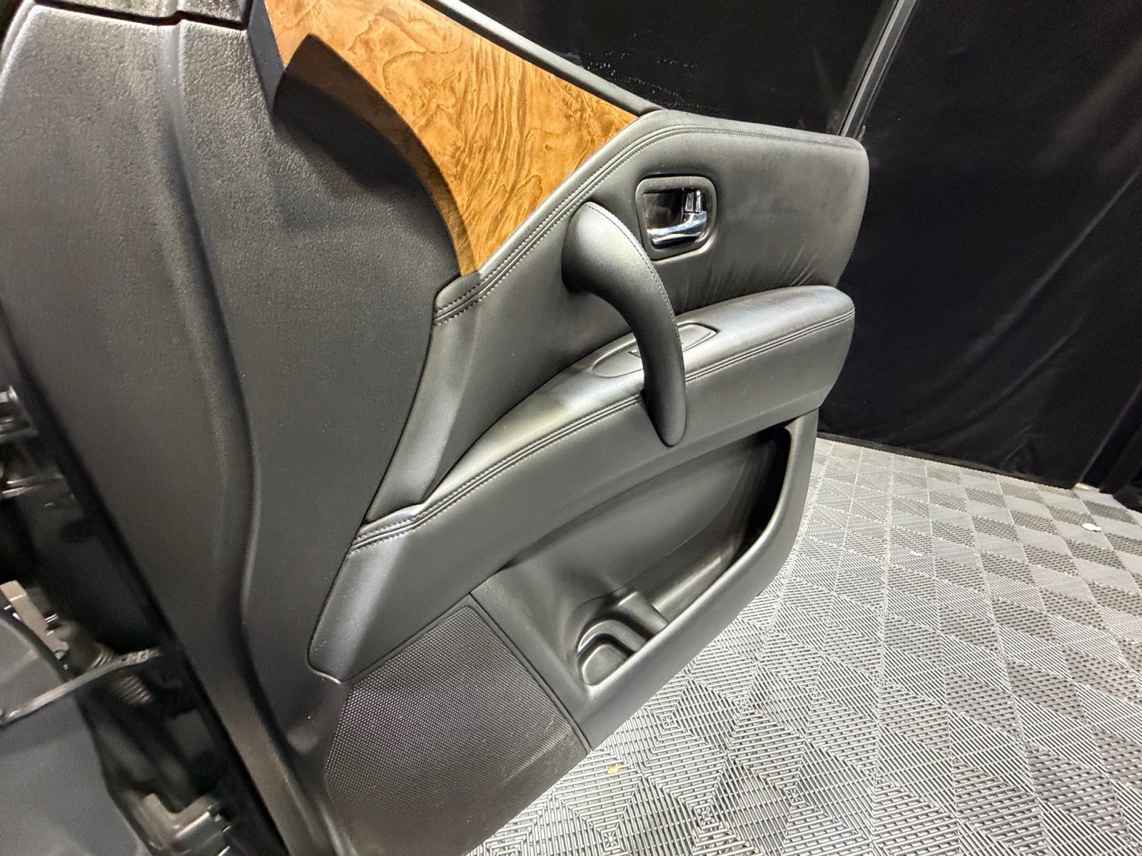 Certified 2021 Nissan Armada SL image 16