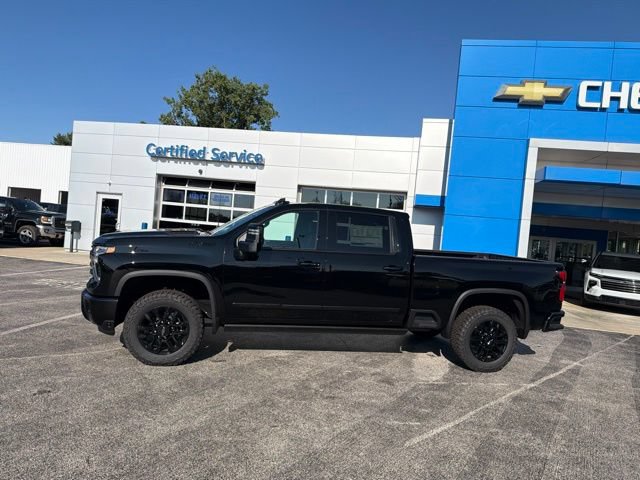 New 2026 Chevrolet Silverado 2500 High Country w/ Midnight Edition AWD/4WD image 6
