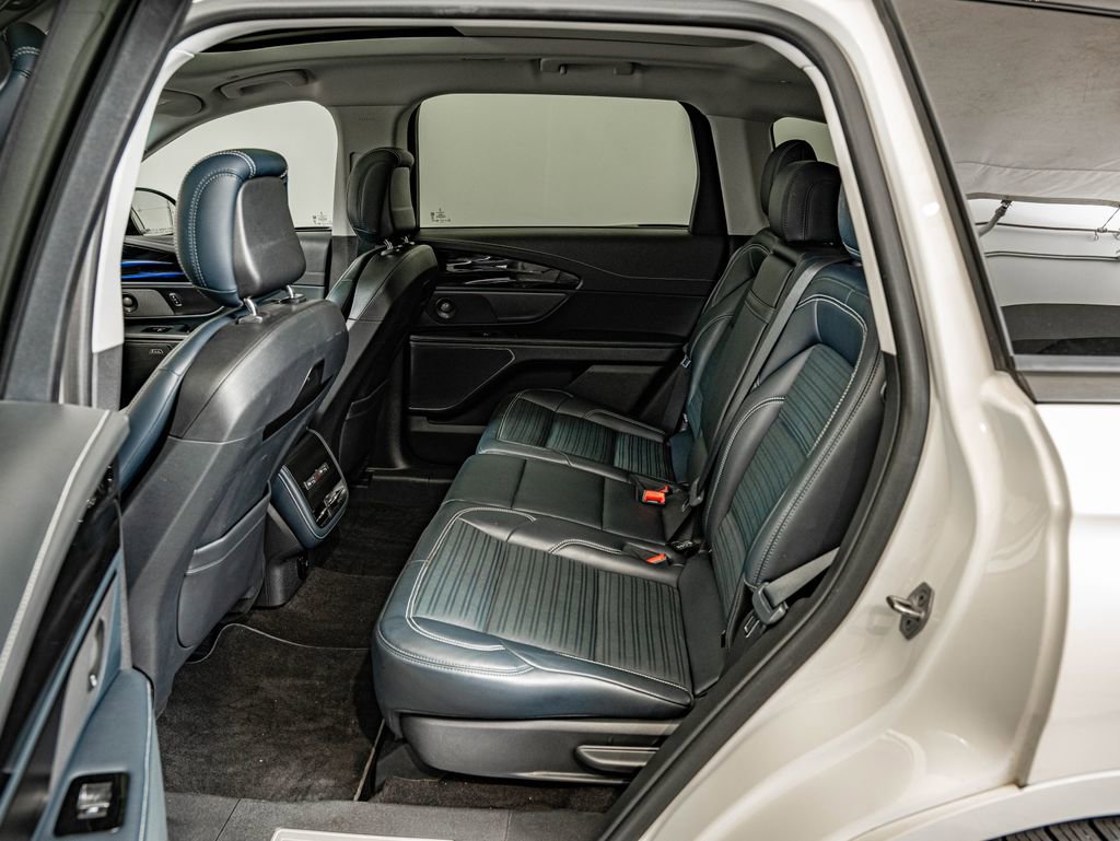 Used 2024 Lincoln Nautilus Reserve w/ Equipment Group 202A image 34