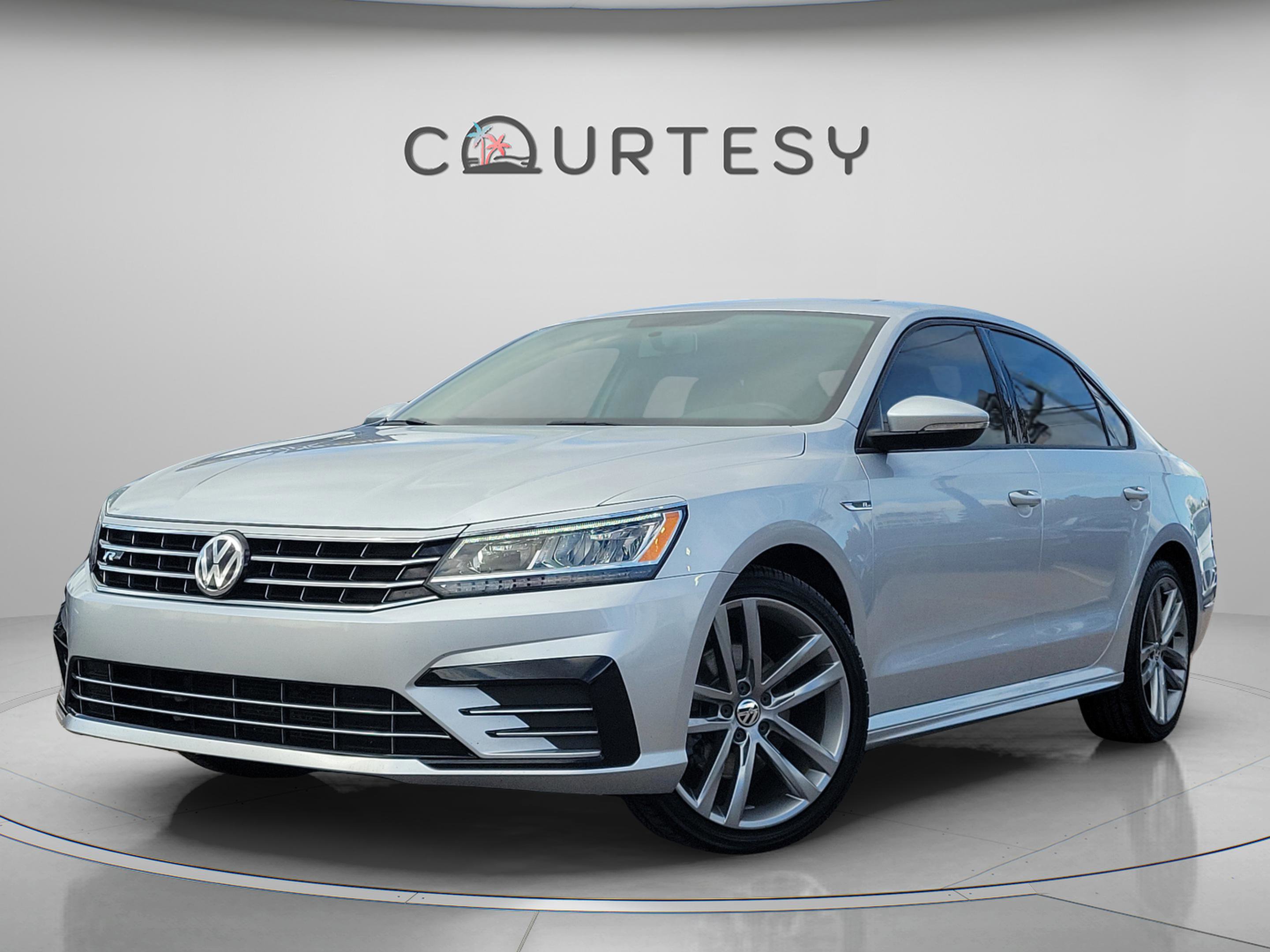 Used 2018 Volkswagen Passat 2.0T R-Line w/ R-Line Lighting Package