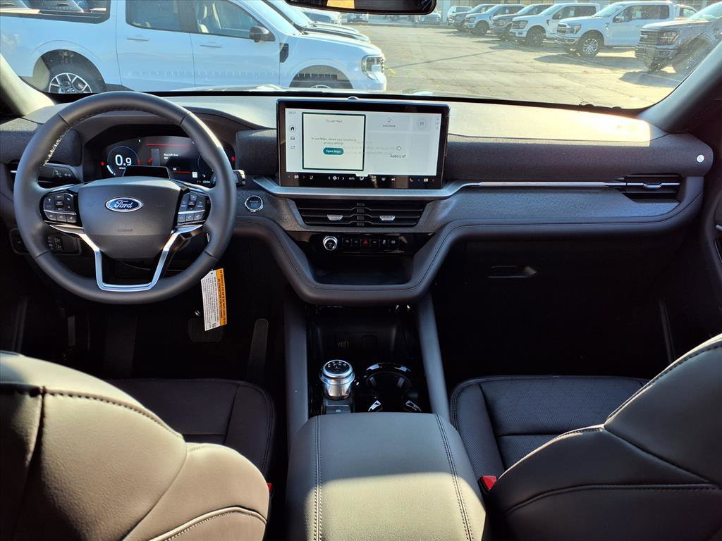 New 2026 Ford Explorer Platinum image 5