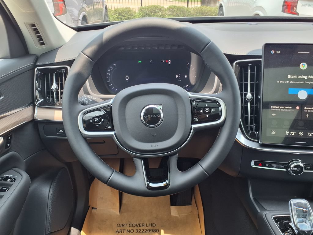 New 2026 Volvo XC90 B5 Plus w/ Protection Package Premier AWD/4WD image 18
