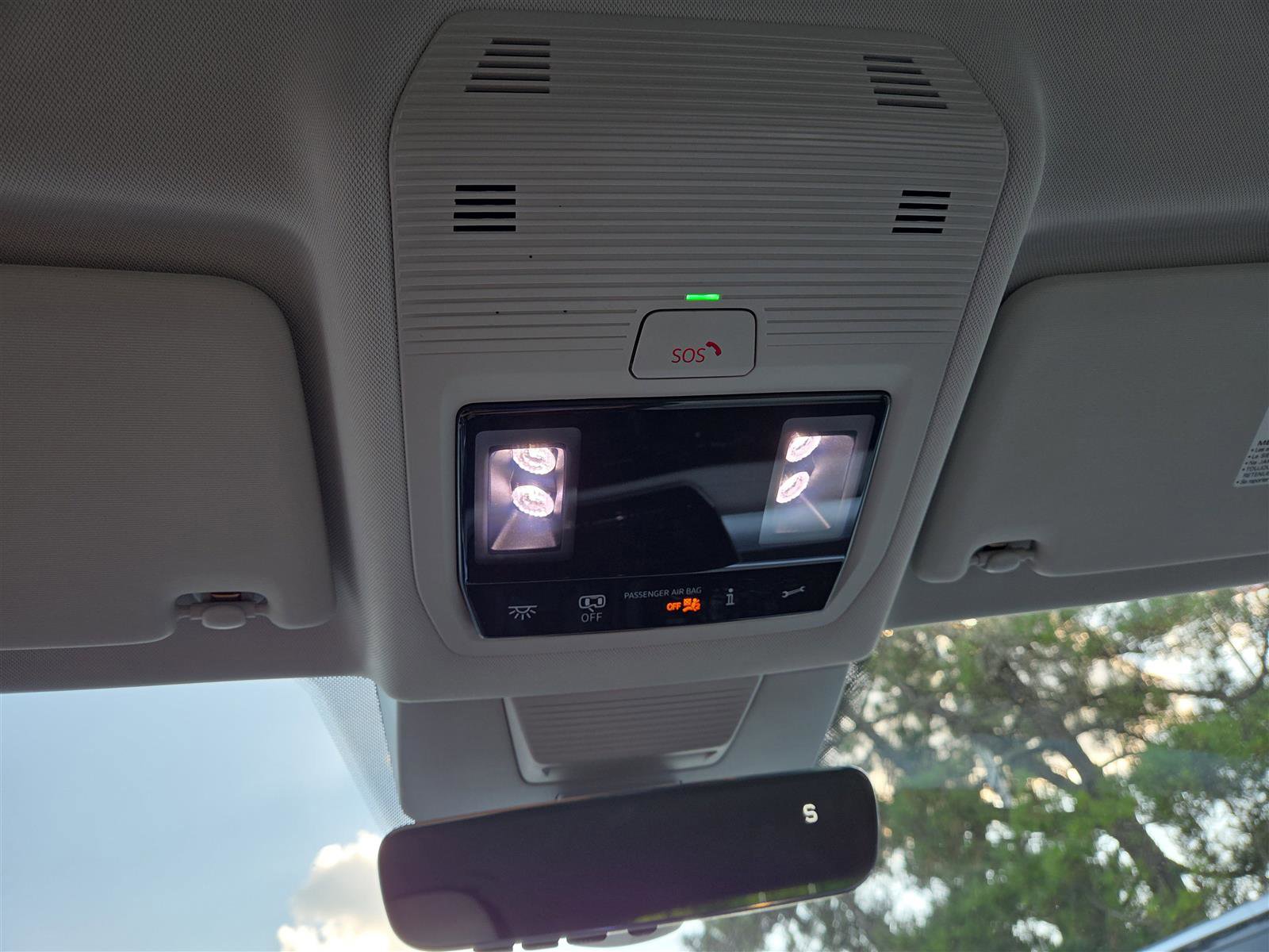 New 2025 Volkswagen Tiguan SE image 25