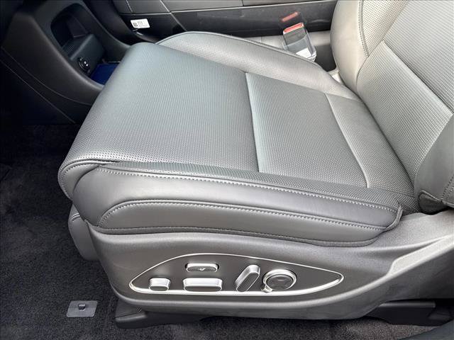 Certified 2026 Hyundai Palisade Calligraphy FWD image 4